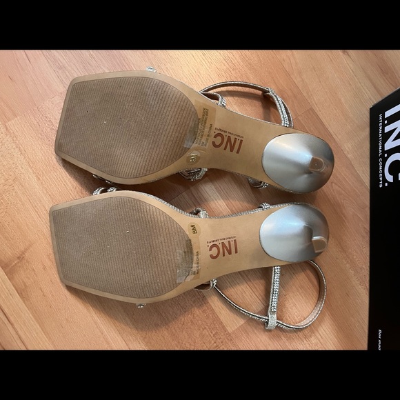 FREE SHIPPING ‼️BRAND NEW IN BOX- NEVER WORN EVENING HEELS FOR WOMEN 👠 SIZE 8 - Picture 9 of 16